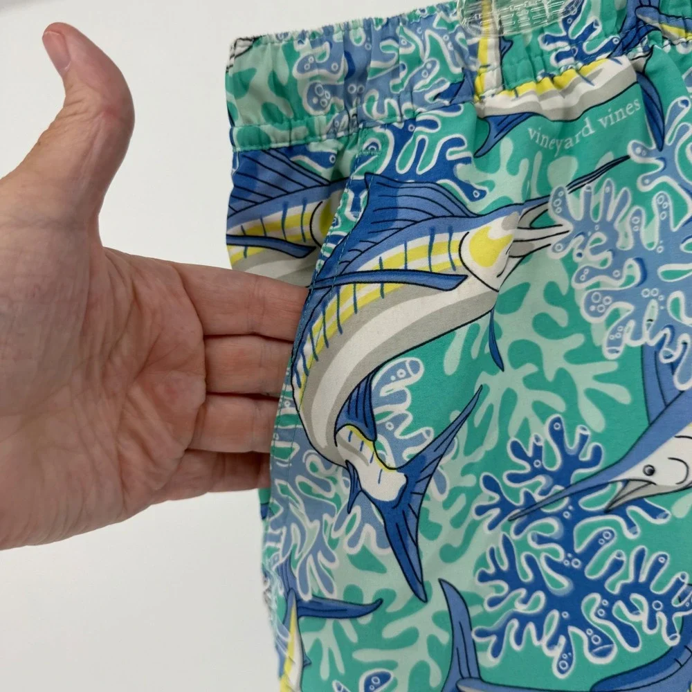 Vineyard Vines Mens XL Blue‎ Marlin Coral Print Swim Trunks Mesh Lined Shorts